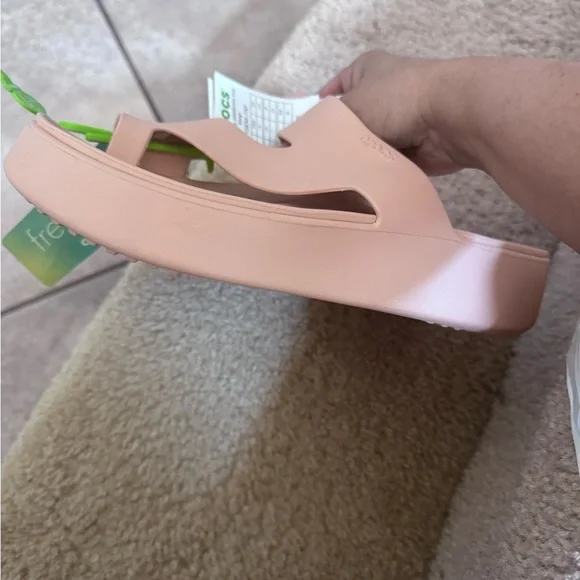 CROCS Women's Getaway Platform Toe Loop Slide Sandals Size 9 Nude/beige pinkish - Picture 8 of 10